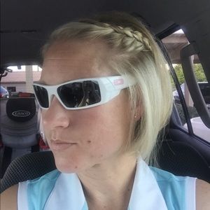 Meet your Posher, Krystal